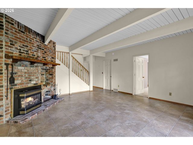 2225 W 28TH Ave, Eugene, OR 97405