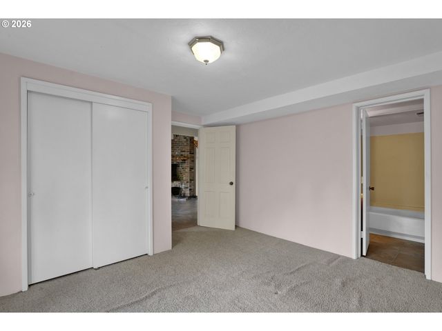 2225 W 28TH Ave, Eugene, OR 97405