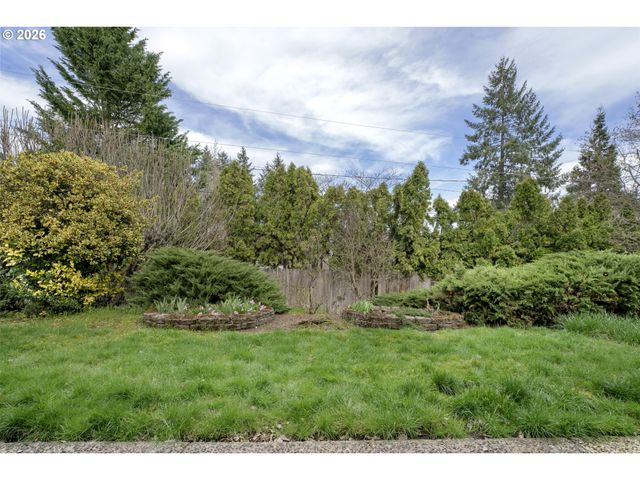 2225 W 28TH Ave, Eugene, OR 97405