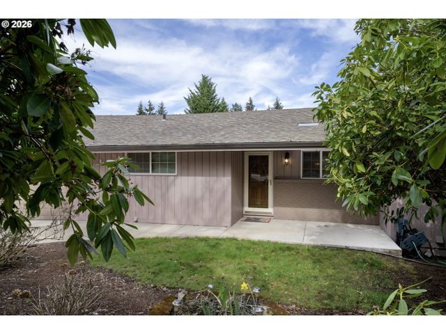 2225 W 28TH Ave, Eugene, OR 97405