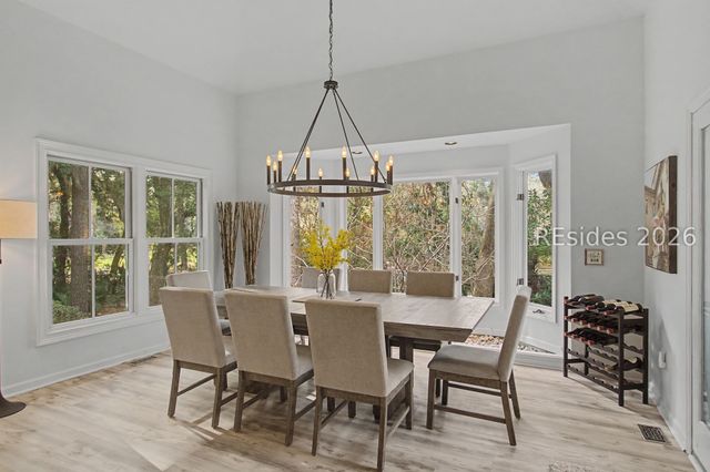 2 Narragansett Ln, Hilton Head Island, SC 29928