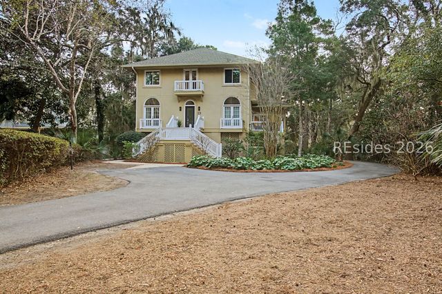 2 Narragansett Ln, Hilton Head Island, SC 29928