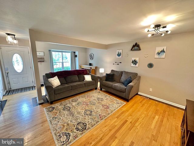 103 STAUNTON CT, Stafford, VA 22554