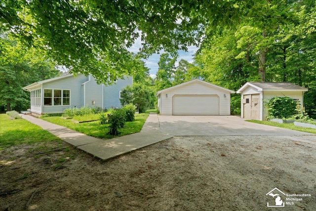 14297 Hickory Hill Drive, Woodstock Twp, MI 49253