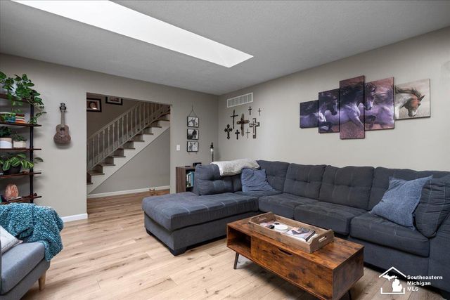 14297 Hickory Hill Drive, Woodstock Twp, MI 49253