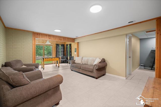 14297 Hickory Hill Drive, Woodstock Twp, MI 49253
