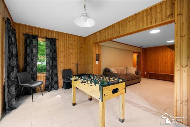 14297 Hickory Hill Drive, Woodstock Twp, MI 49253