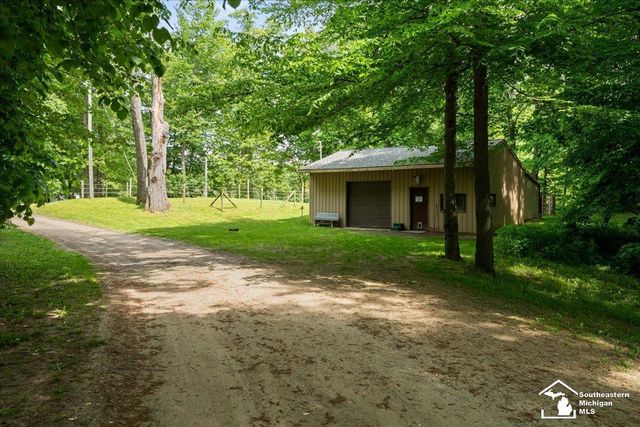 14297 Hickory Hill Drive, Woodstock Twp, MI 49253