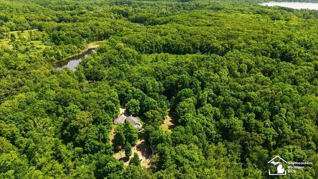 14297 Hickory Hill Drive, Woodstock Twp, MI 49253