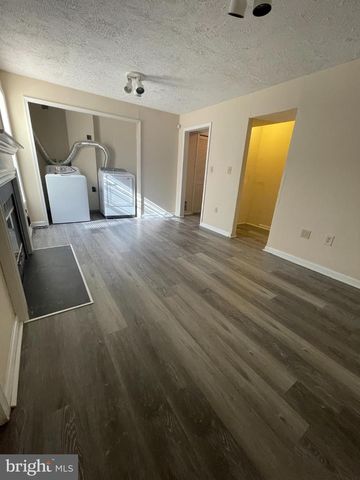 313 STAFFORD MEWS LN, Stafford, VA 22556