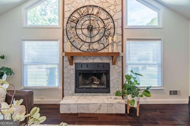 5050 Puritan Drive, Sugar Hill, GA 30518