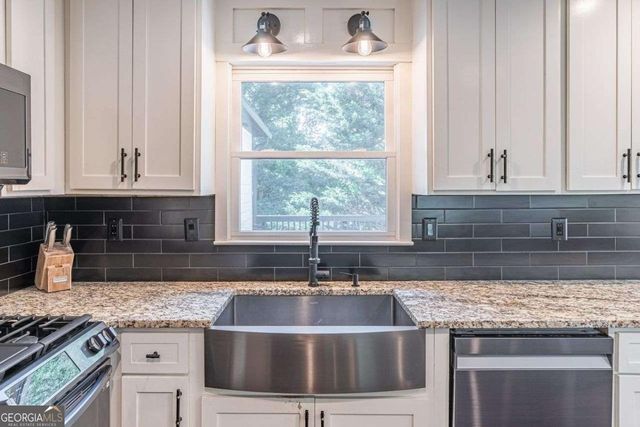 5050 Puritan Drive, Sugar Hill, GA 30518