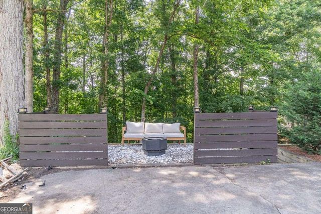 5050 Puritan Drive, Sugar Hill, GA 30518