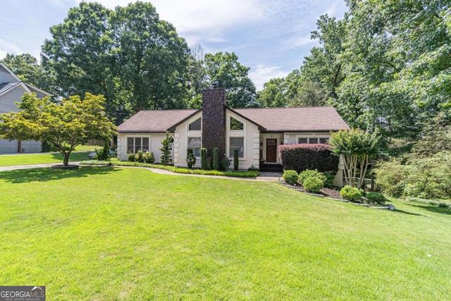 5050 Puritan Drive, Sugar Hill, GA 30518