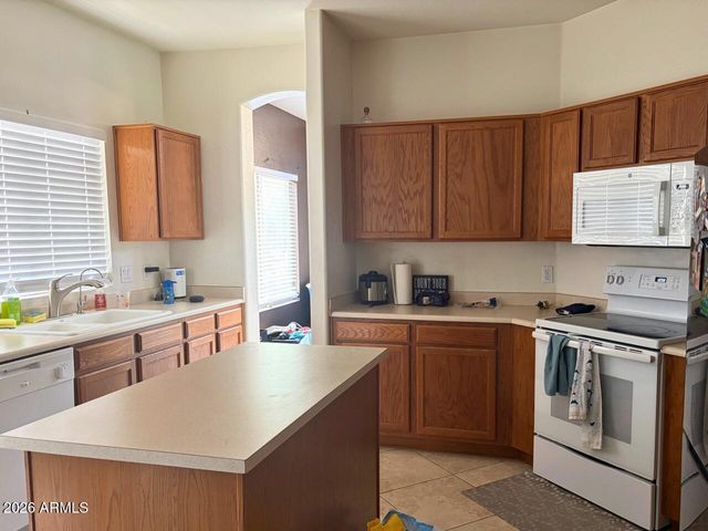 1650 S CRISMON Road 32, Mesa, AZ 85209