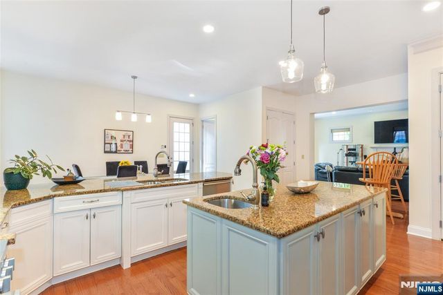 3 Christopher Court, Montclair, NJ 07042