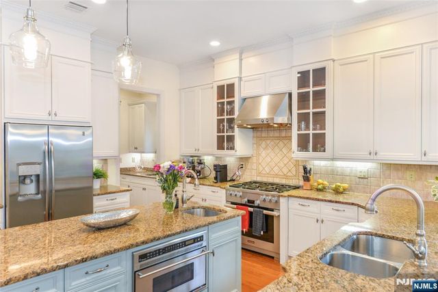 3 Christopher Court, Montclair, NJ 07042