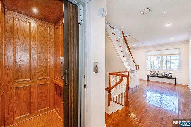 3 Christopher Court, Montclair, NJ 07042