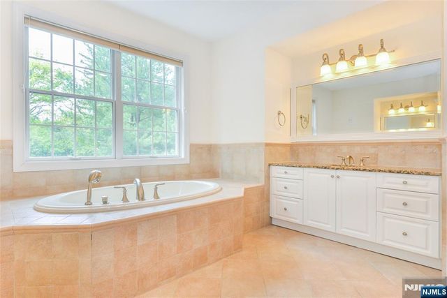 3 Christopher Court, Montclair, NJ 07042