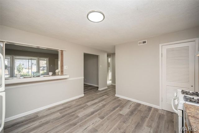 9813 Winkler Drive, St Louis, MO 63136