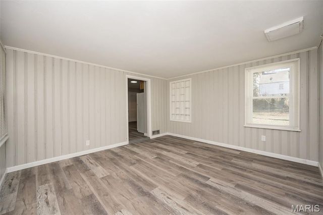 9813 Winkler Drive, St Louis, MO 63136