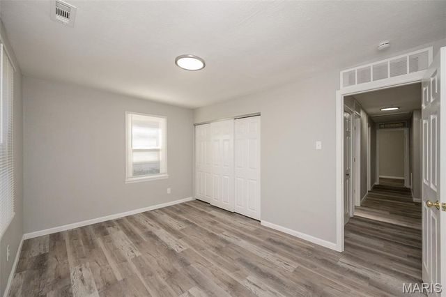 9813 Winkler Drive, St Louis, MO 63136