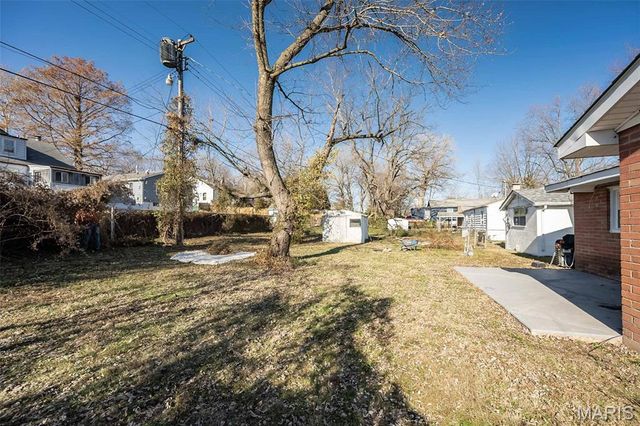 9813 Winkler Drive, St Louis, MO 63136