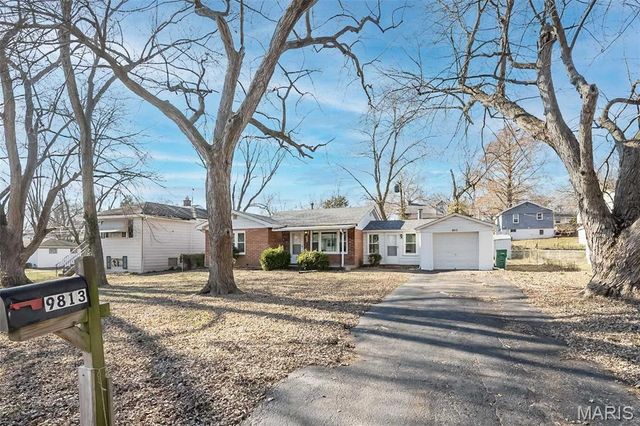 9813 Winkler Drive, St Louis, MO 63136