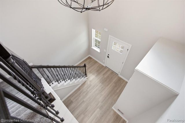 23397 Crescent Ridge Drive, New Boston, MI 48164