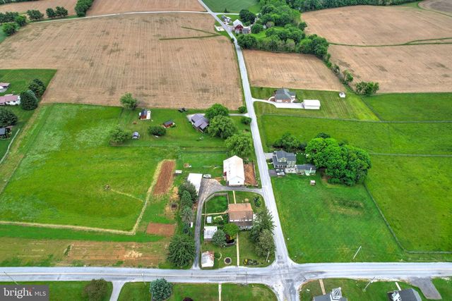 10709 MT ZION RD, Glen Rock, PA 17327