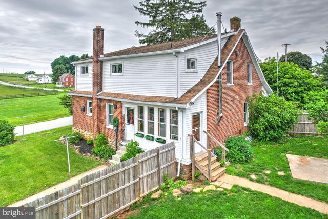 10709 MT ZION RD, Glen Rock, PA 17327