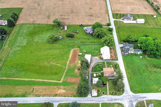 10709 MT ZION RD, Glen Rock, PA 17327