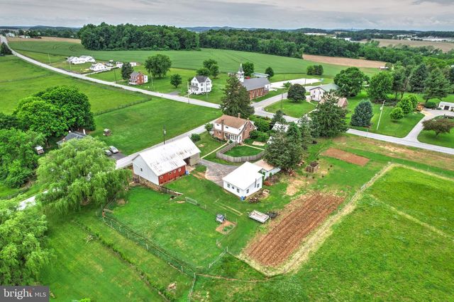 10709 MT ZION RD, Glen Rock, PA 17327