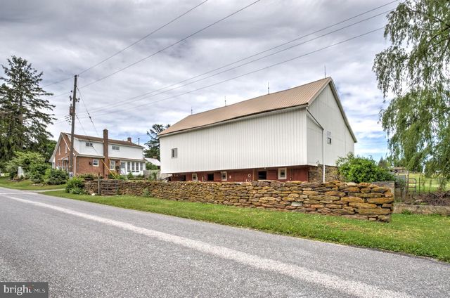 10709 MT ZION RD, Glen Rock, PA 17327