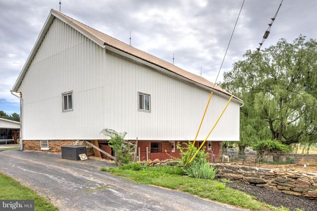 10709 MT ZION RD, Glen Rock, PA 17327