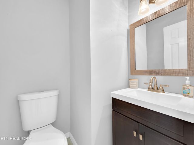 7543 Holly Crest Lane, Knoxville, TN 37938