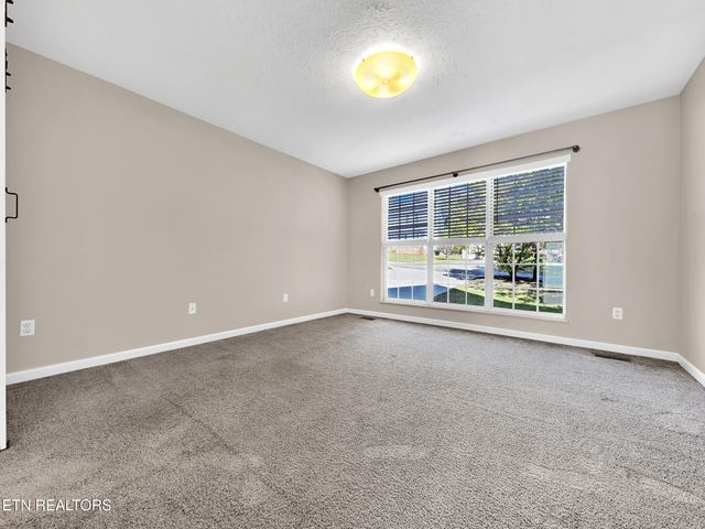 7543 Holly Crest Lane, Knoxville, TN 37938