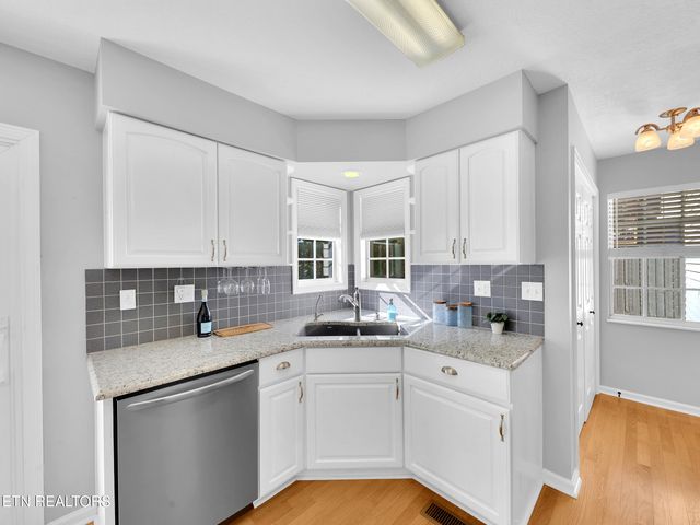 7543 Holly Crest Lane, Knoxville, TN 37938