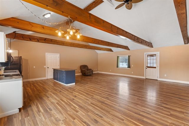 557 W James Street, Lawrence, MI 49064