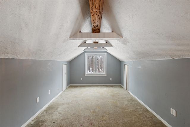 557 W James Street, Lawrence, MI 49064