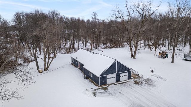 557 W James Street, Lawrence, MI 49064