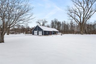 557 W James Street, Lawrence, MI 49064