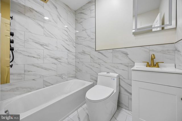 1051 SPRINGFIELD RD, Darby, PA 19023