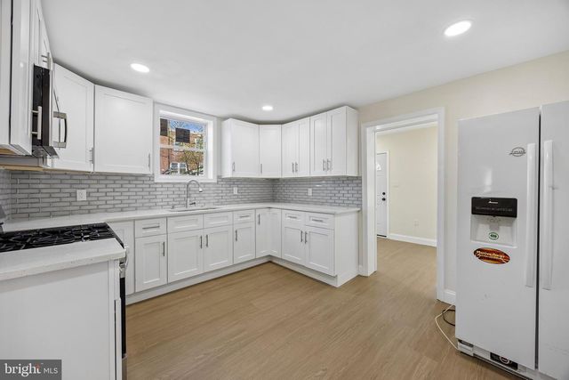 1051 SPRINGFIELD RD, Darby, PA 19023