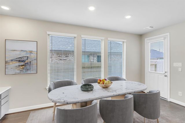 4119 Silver Falls Lane, League City, TX 77573