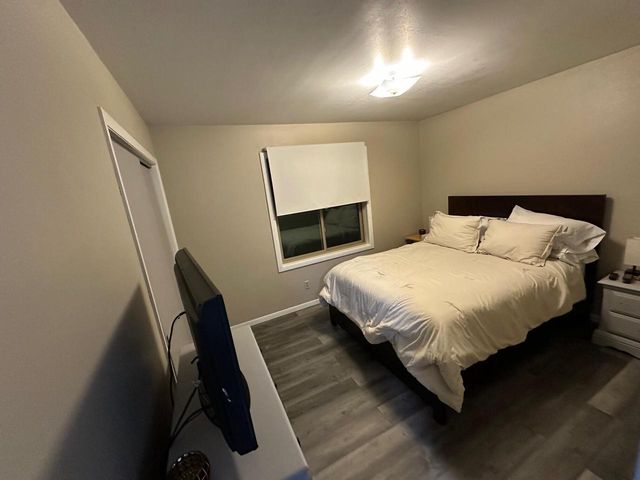 4646 S 124th STREET, Greenfield, WI 53228