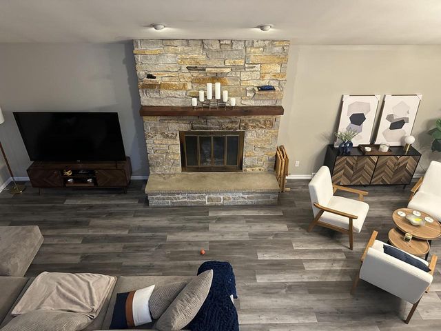 4646 S 124th STREET, Greenfield, WI 53228