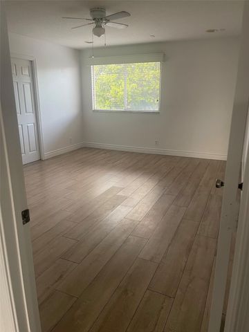 584 Conservation Drive, Weston, FL 33327