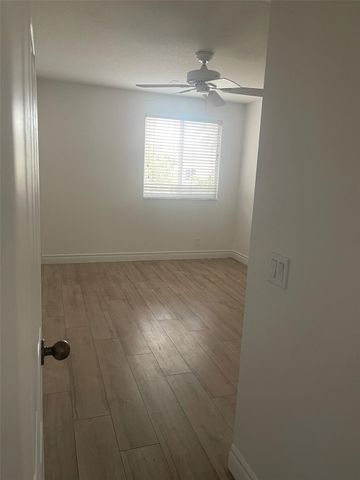 584 Conservation Drive, Weston, FL 33327