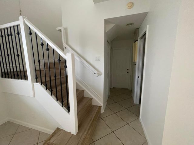 584 Conservation Drive, Weston, FL 33327